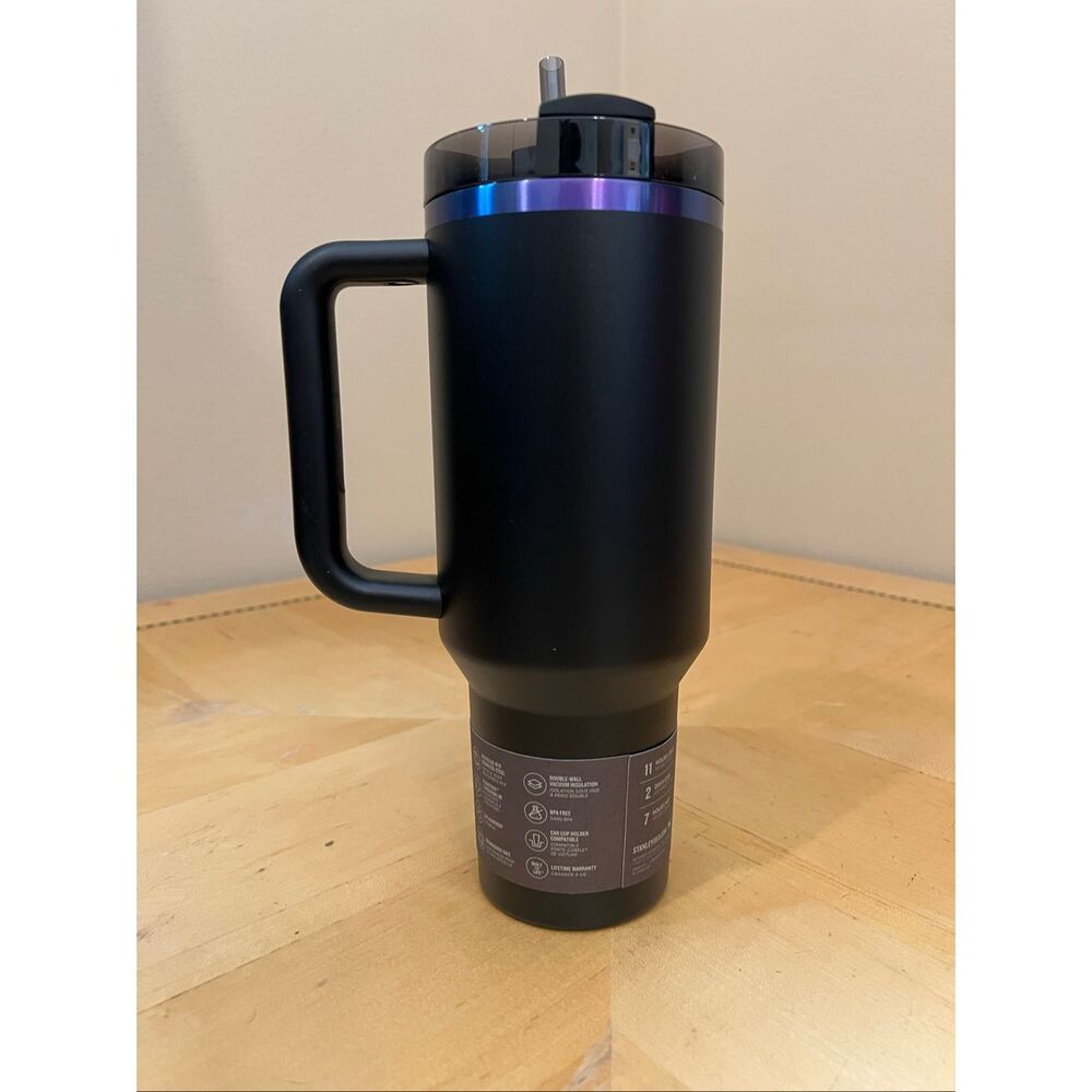 Stanley Quencher H2.0 FlowState Tumbler Black Chroma 40 oz - Picture 3 of 6